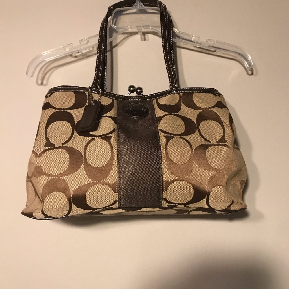 Coach Bag - Picture 4 of 6